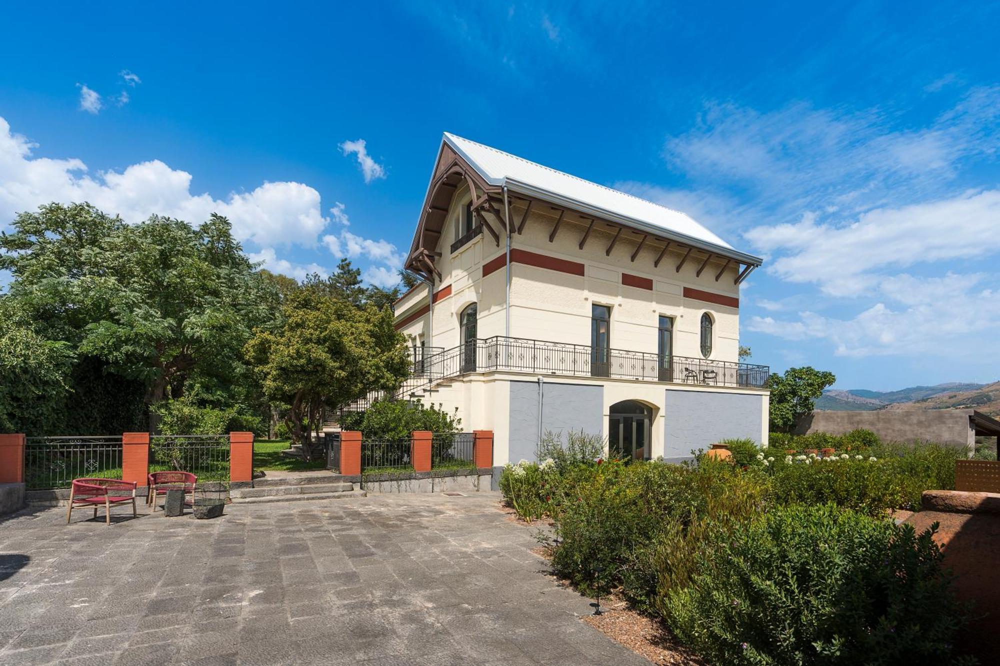 Dimora Cottanera Hotel Castiglione De Sicilia Exterior foto